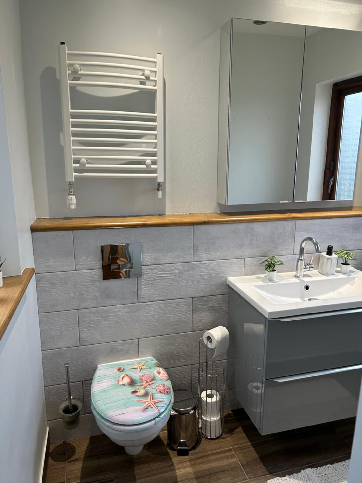 Blush Jungle - Homestay Dublin Dış mekan fotoğraf